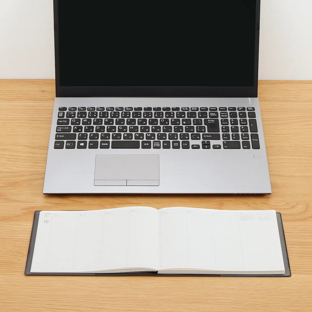 Agenda mensuel et hebdomadaire 2026 - Format B6, Noir