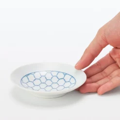 Assiette en porcelaine Hasami ‐  Motif maille, Petite
