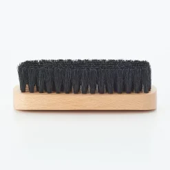 Brosse à chaussures en hêtre