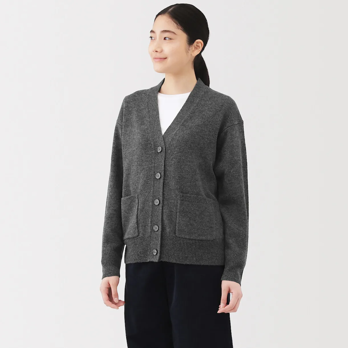 Cardigan avec col en V en maille moyenne pour femme