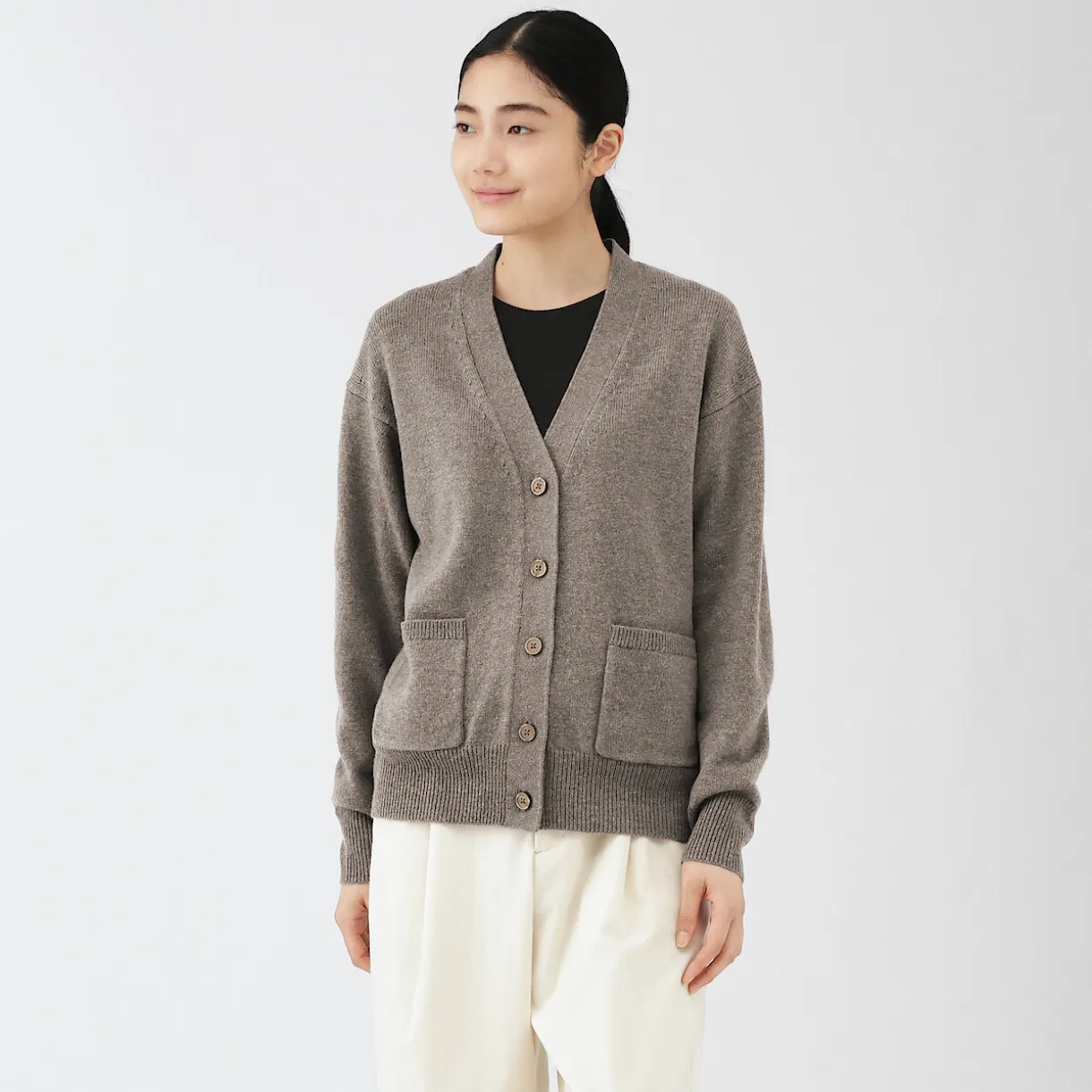 Cardigan avec col en V en maille moyenne pour femme
