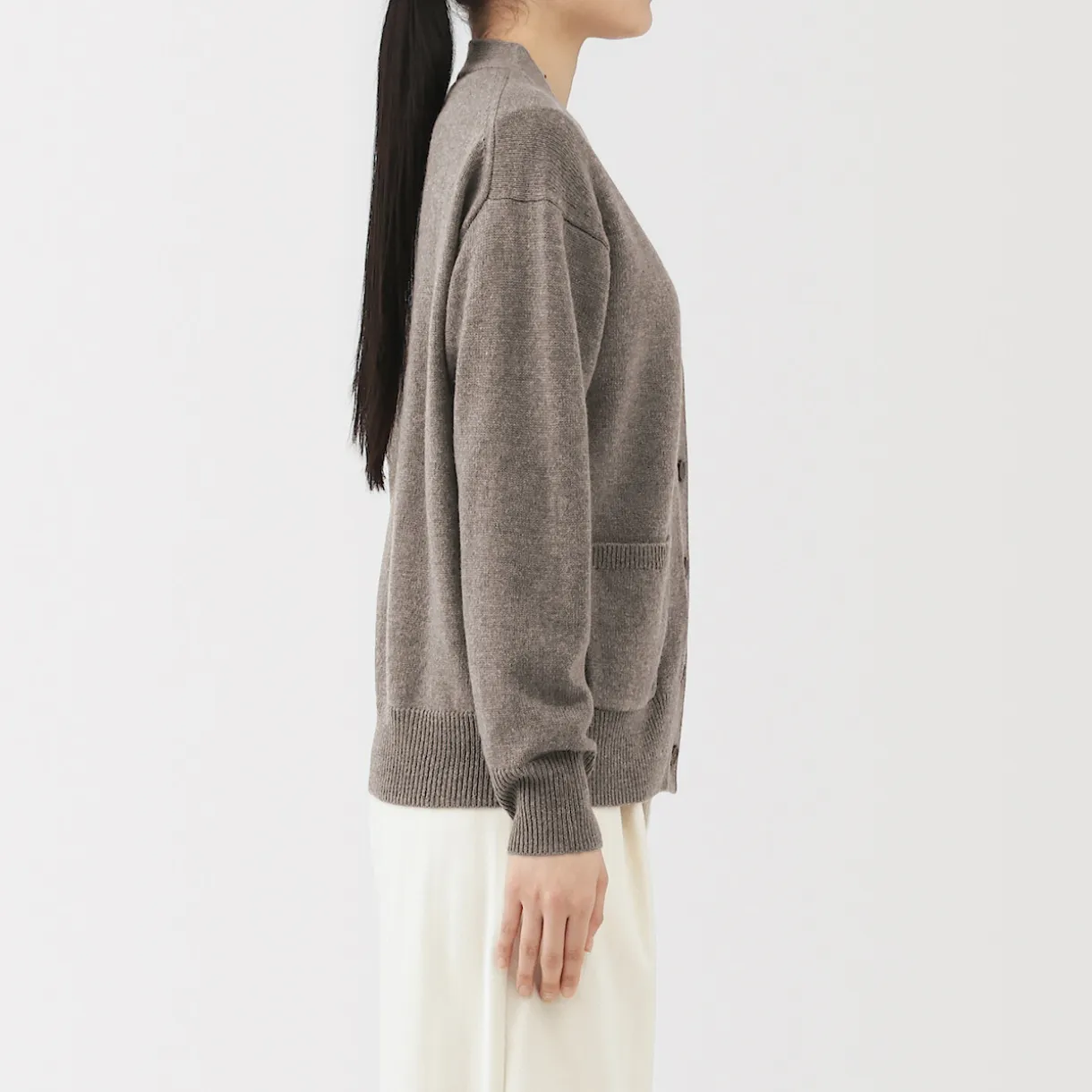 Cardigan avec col en V en maille moyenne pour femme