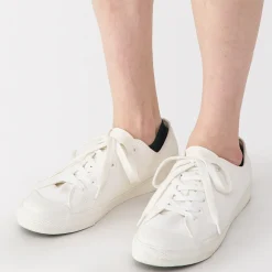 Chaussettes de sport coupe angle droit pour homme.