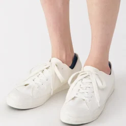 Chaussettes de sport coupe angle droit pour homme.