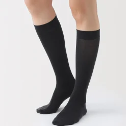 Chaussettes montantes confortables et côtelées pour femme
