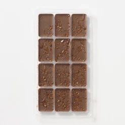 Chocolat au lait avec fourrage au caramel‐beurre salé