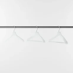 Cintre en PP pour manteau 45cm