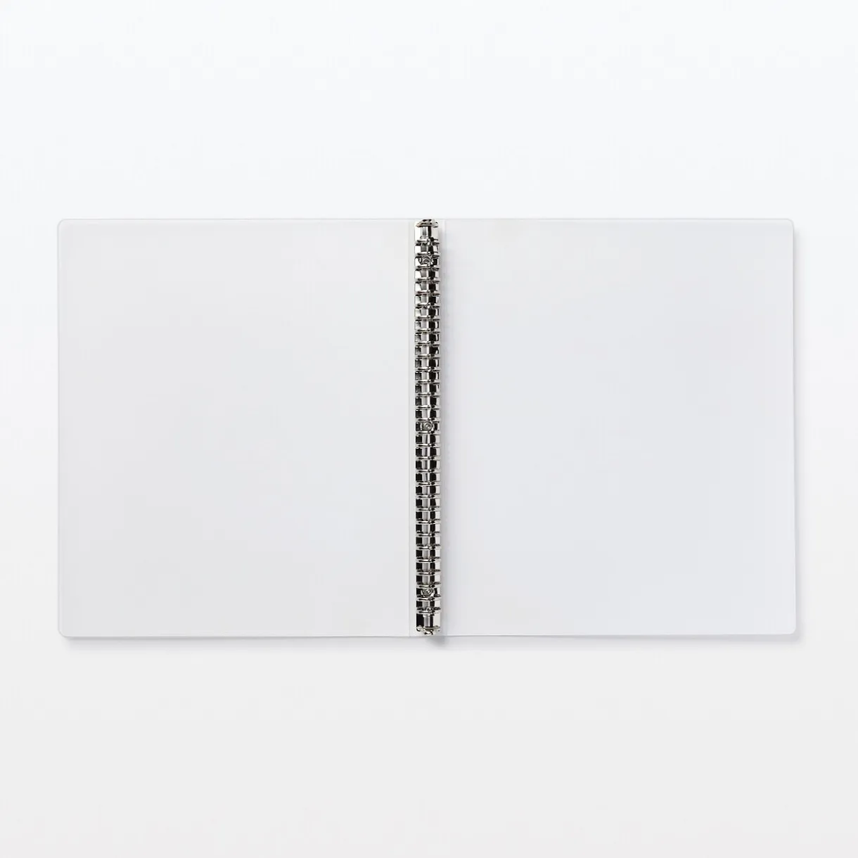 Classeur à anneaux A4 30 trous en PP