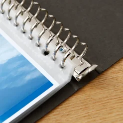 Classeur A4 30 anneaux en kraft Gris charbon