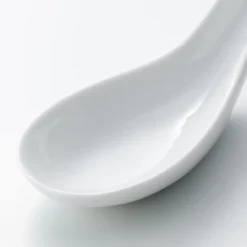 Cuillère chinoise en porcelaine Hakuji