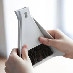 Ensemble pelle + balayette à main