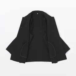Manteau court en mélange de laine mérinos pour femme