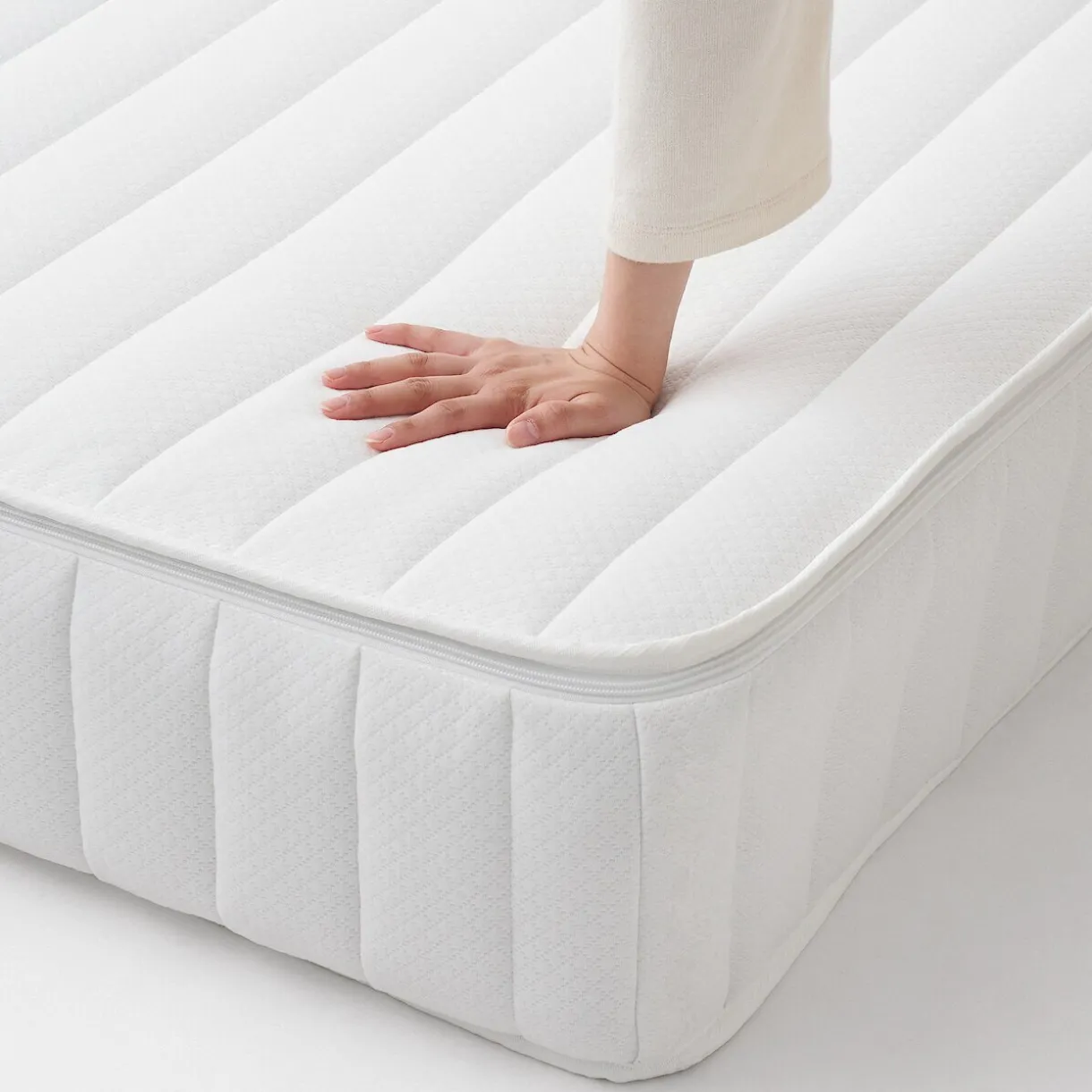 Matelas double à ressorts ensachés standard avec support ferme