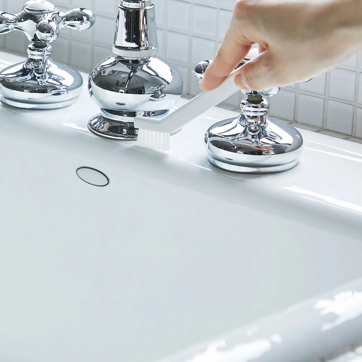 Mini brosse pour joints