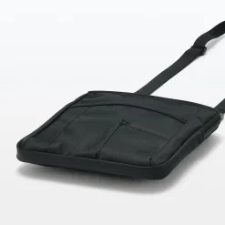 Mini‐sacoche à bandoulière déperlante avec porte‐stylo