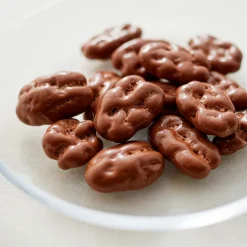 Noix de pécan enrobées de chocolat au lait