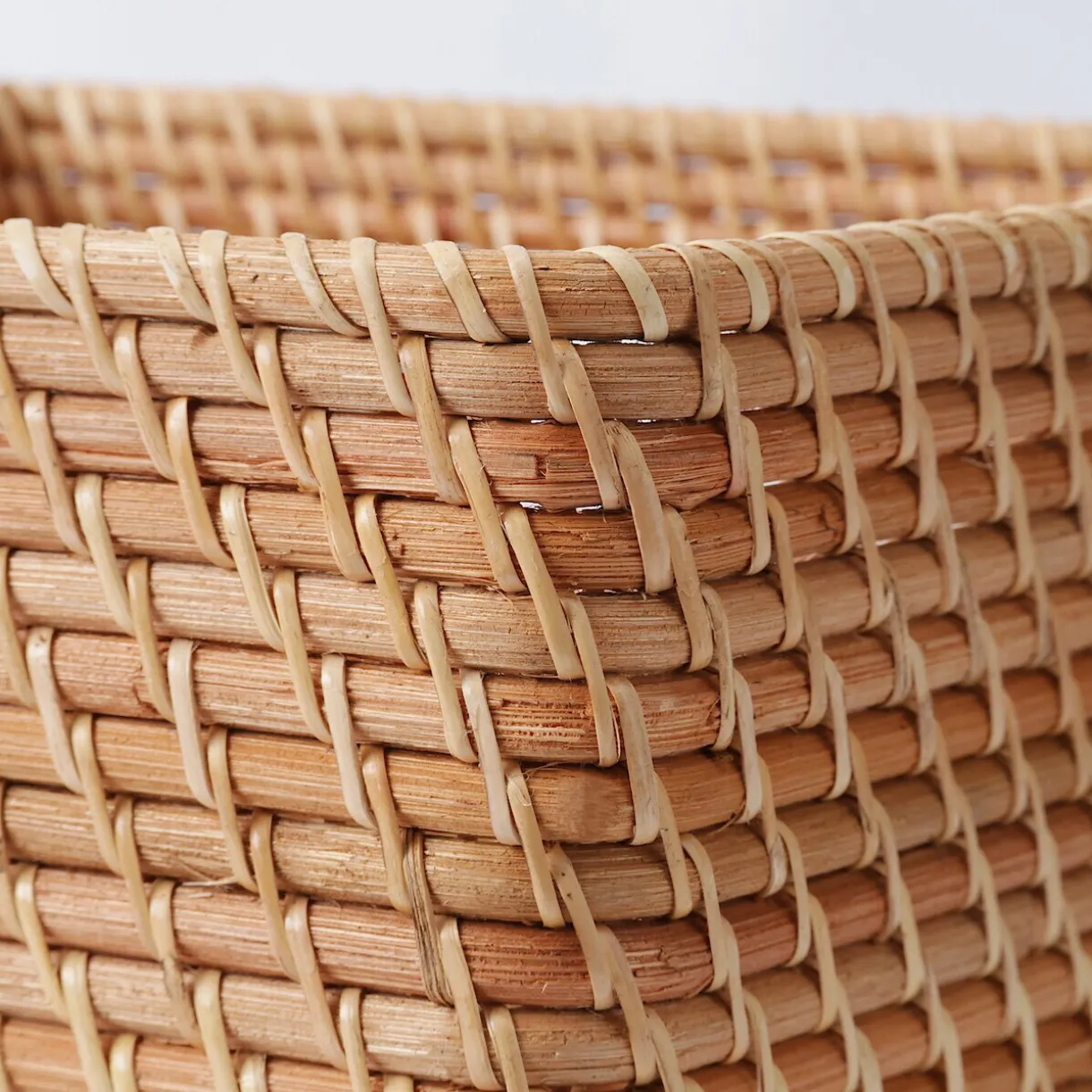 Panier carré en rotin L35xP36xH16cm