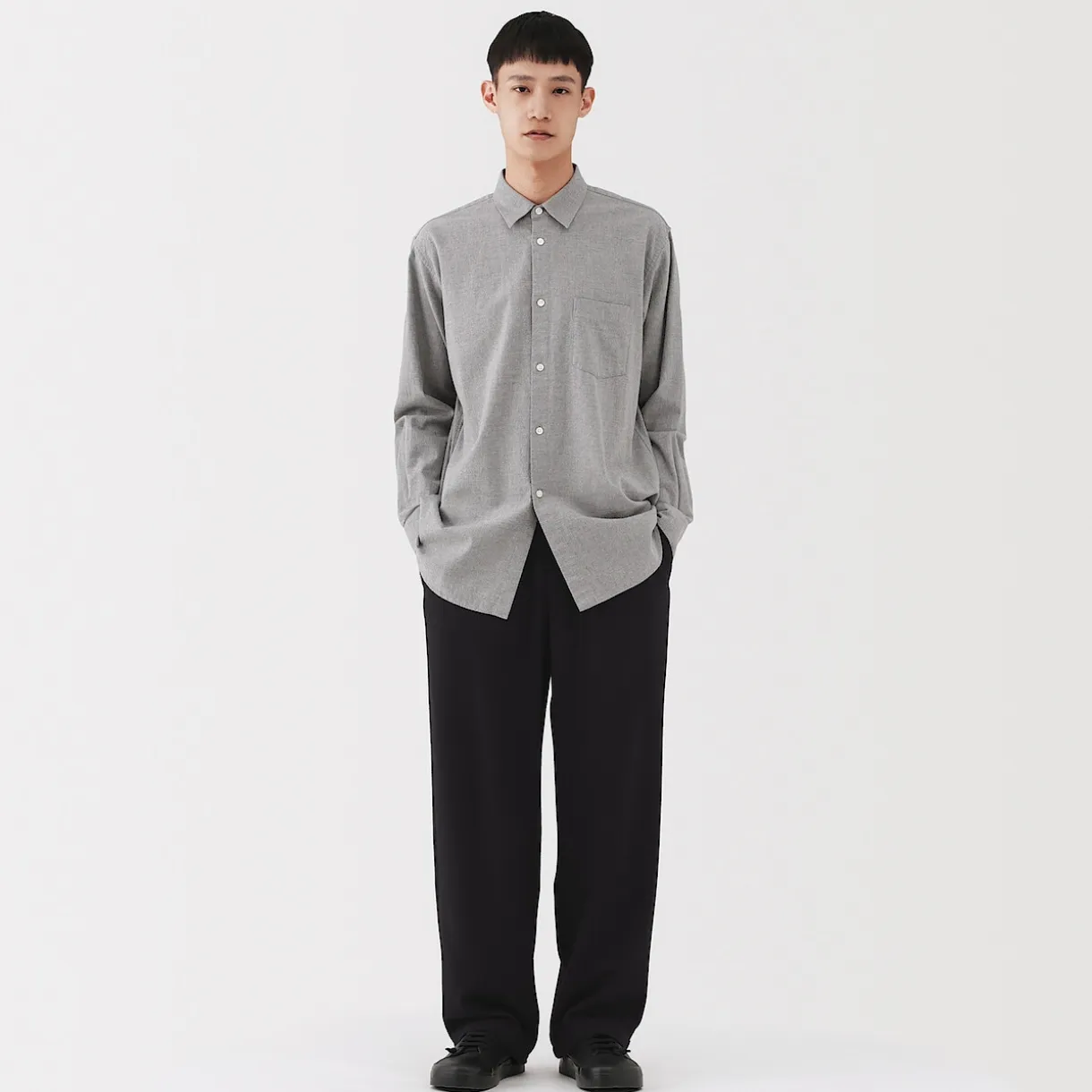 Pantalon confortable en mélange de cachemire recyclé pour homme