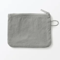 Pochette zippée en nylon texturé ‐ Petite