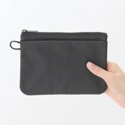 Pochette zippée en nylon texturé ‐ Moyenne
