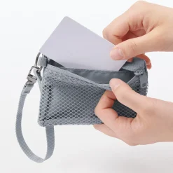 Porte‐cartes en polyester