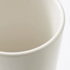 Porte‐ustensiles en porcelaine beige