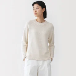 Pull à col ras du cou bouclé en mélange de coton pour femme