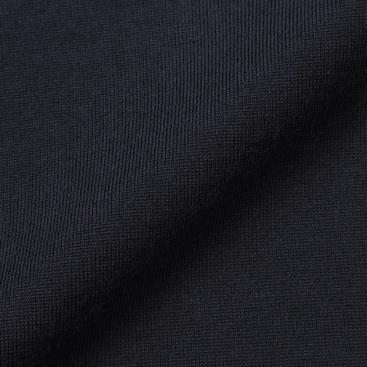 Pull à col rond en laine tricot fin pour homme