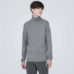 Pull en laine côtelée col roulé homme