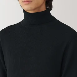 Pull en laine côtelée col roulé homme