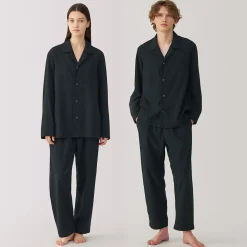 Pyjama unisexe en khadi tissé à la main