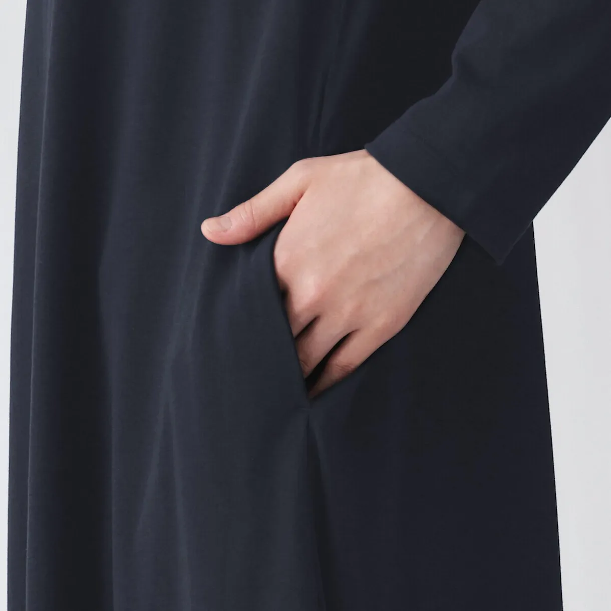 Robe à coupe trapèze et à manches longues en jersey de mélange Lyocell pour femme