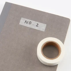 Rouleau de scotch de masquage