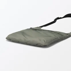 Sac à bandoulière en nylon recyclé