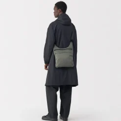 Sac à bandoulière en nylon recyclé