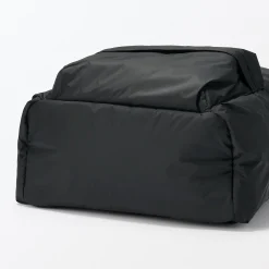 Sac à dos rembourré et déperlant en nylon recyclé