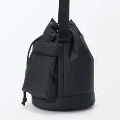 Sac seau rembourré et déperlant en nylon recyclé