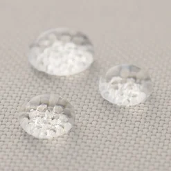 Sacoche à bandoulière déperlante détachable.