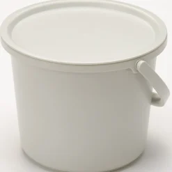 Seau avec couvercle en PP