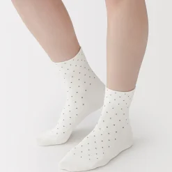 Soquettes à pois et à bordures confortables pour femme