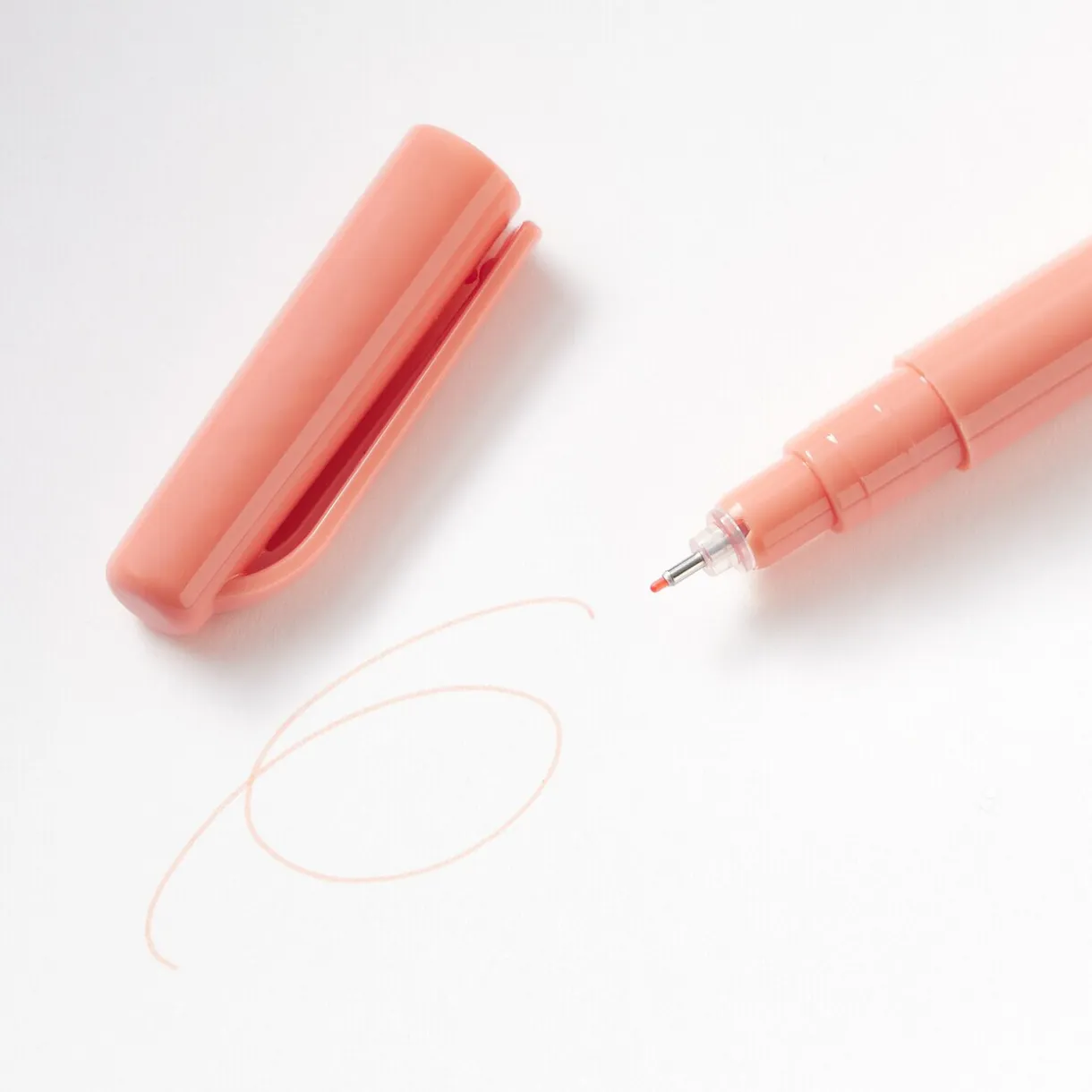 Stylo à encre à base d’eau, pointe fine - 0,5 mm, Abricot