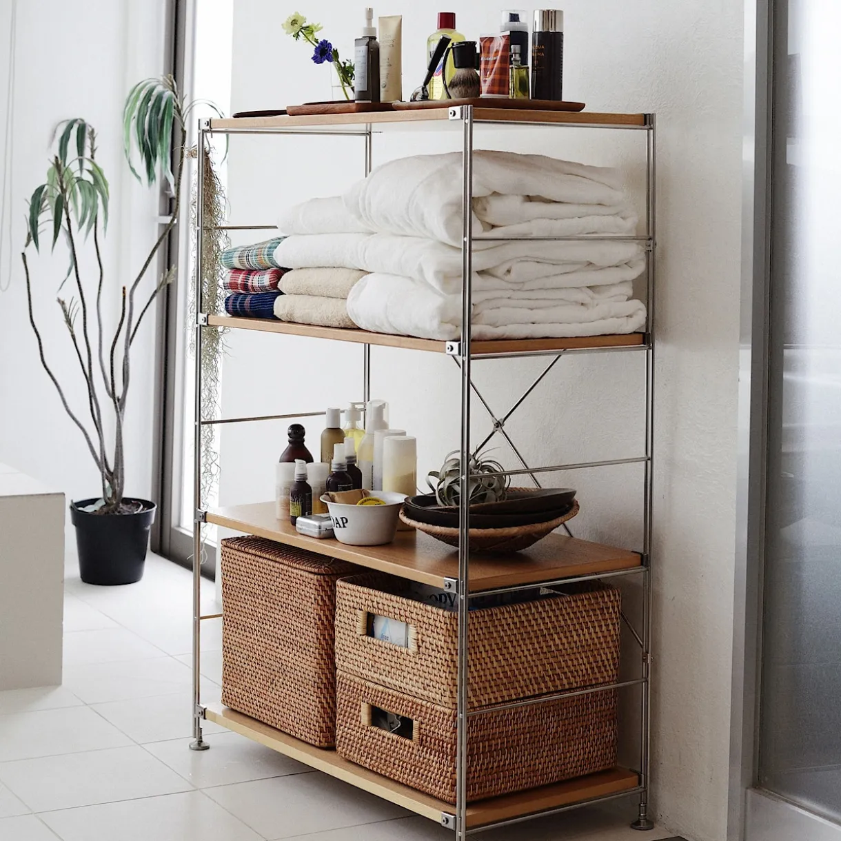 Étagère en acier inoxydable plaquée chêne large ‐ 4 niveaux (Dont Eco part. 2,80 €)