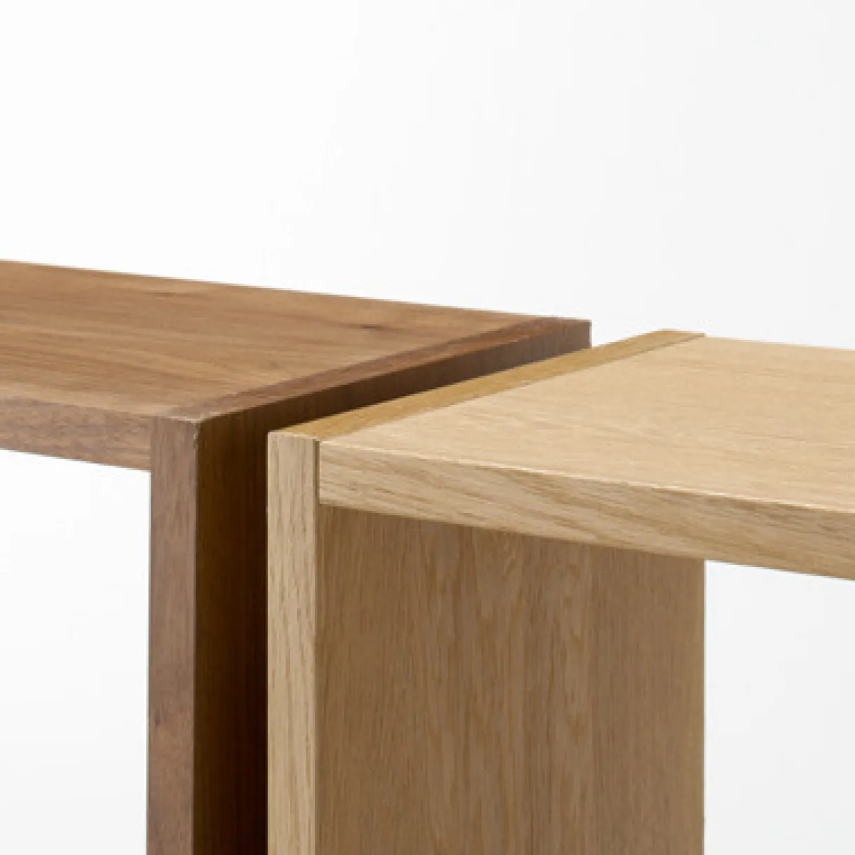 Étagère large en noyer ‐ 2 niveaux (Dont Eco‐part. 1,80 €)