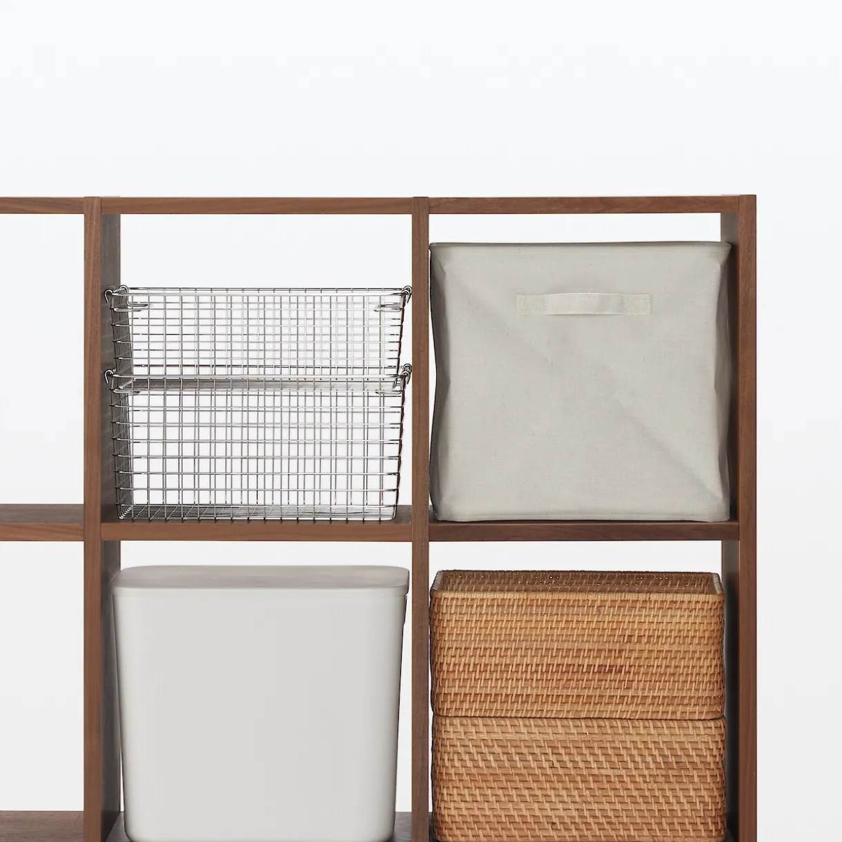 Étagère étroite en noyer ‐ 5 niveaux (Dont Eco‐part. 2,80 €)