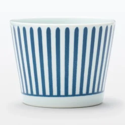 Tasse à saké en porcelaine Hasami - Motif rayures éventail