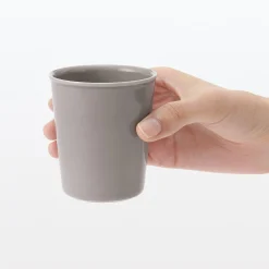 Tasse en porcelaine