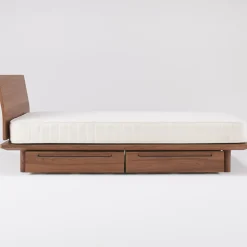 Tiroir en noyer pour lit plate‐forme