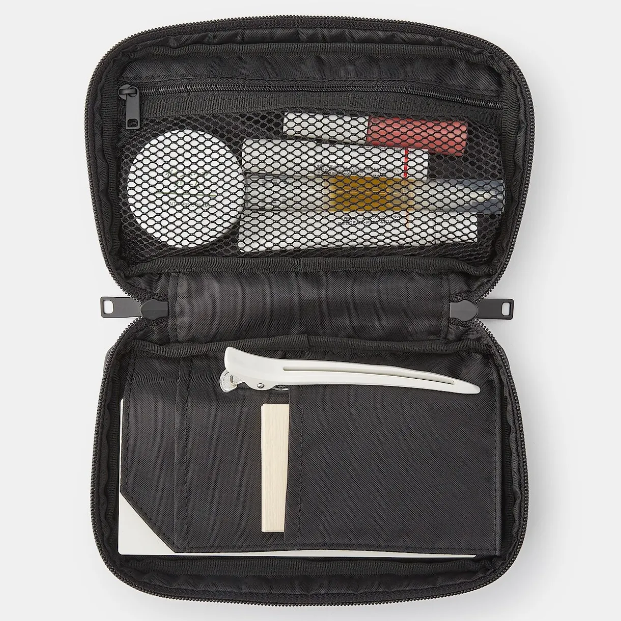 Trousse en nylon type livre