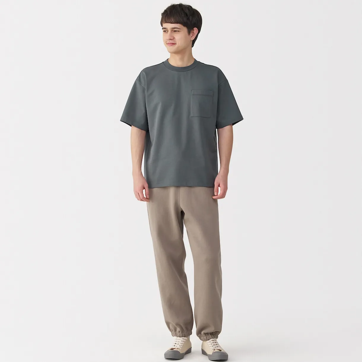 T‐shirt Cool Touch à poche coupe Relax pour homme