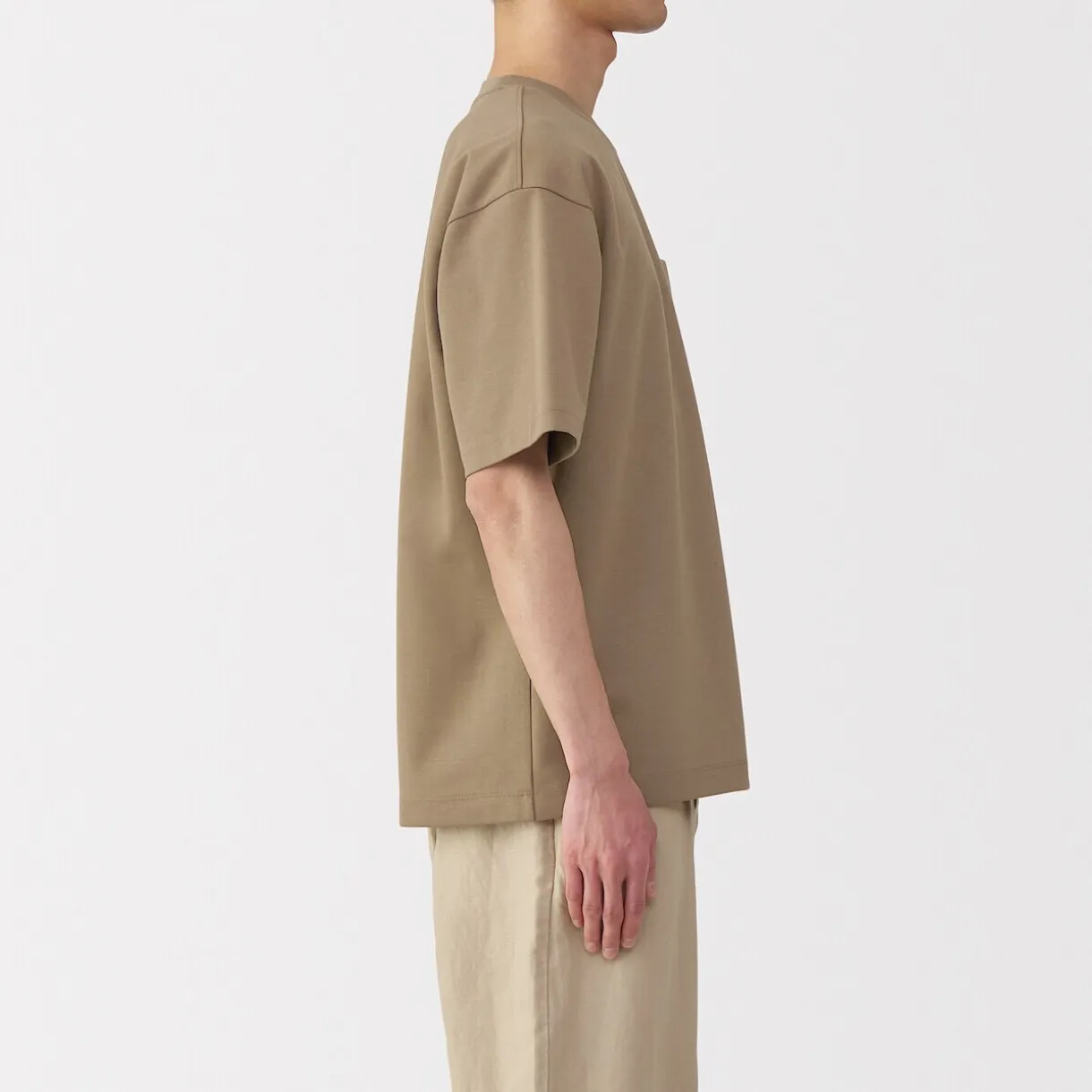 T‐shirt Cool Touch à poche coupe Relax pour homme